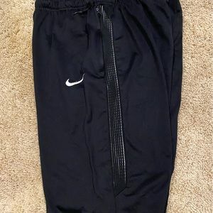 Nike men’s small Nike joggers